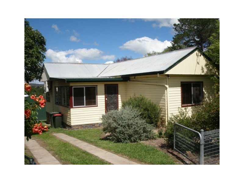 3 Faulkner Street, Uralla NSW 2358