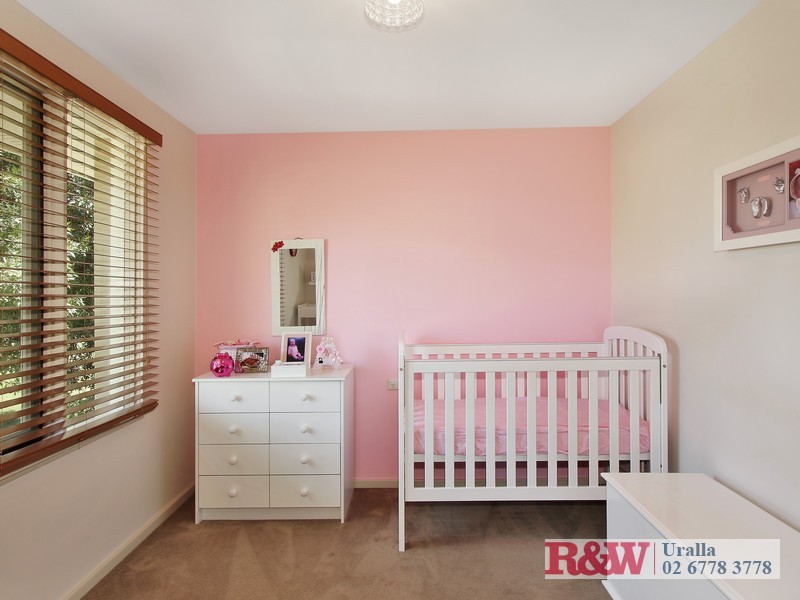 38 Duke Street, Uralla NSW 2358