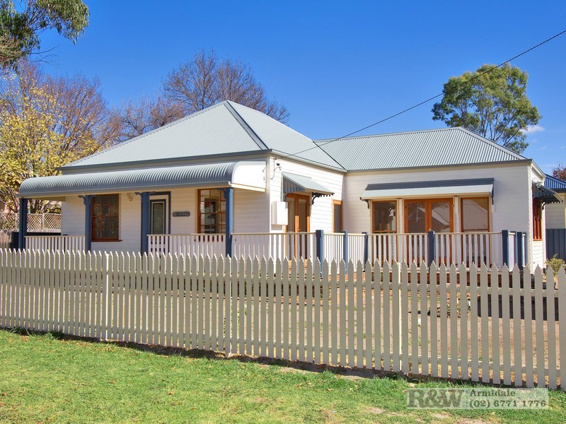 100 Butler Street, Armidale NSW 2350
