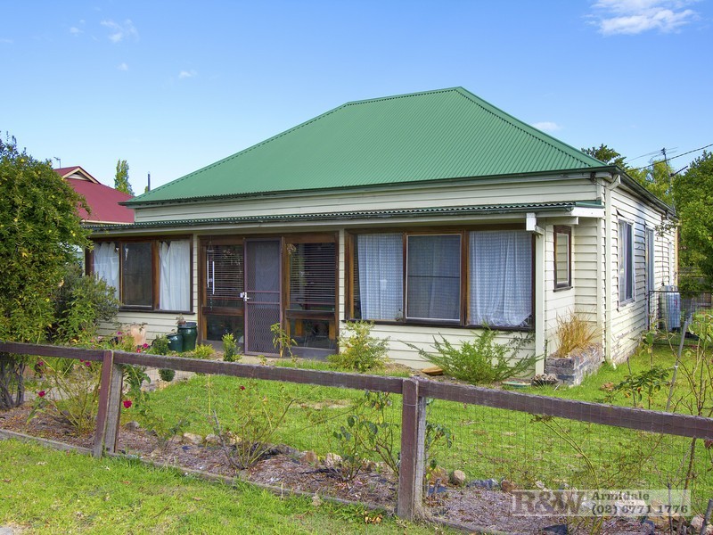 118 Barney Street, Armidale NSW 2350
