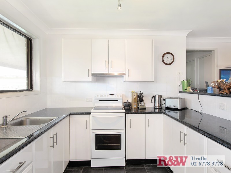 1 McGregor Street, Uralla NSW 2358