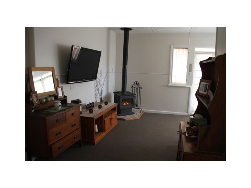 146 Bridge Street, Uralla NSW 2358