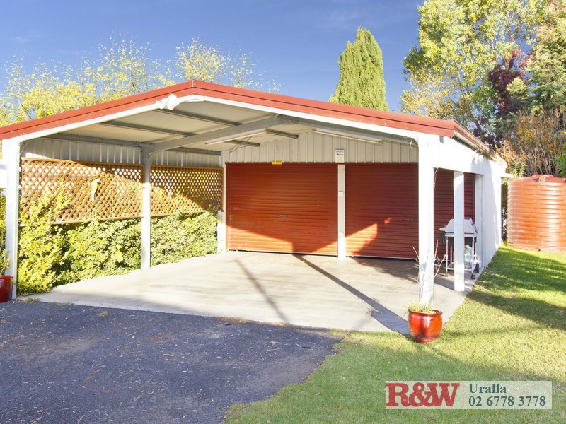 122 Bridge Street, Uralla NSW 2358