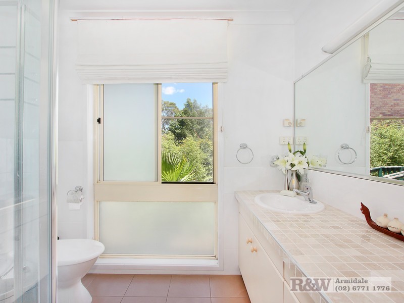 18 The Boulevarde, Armidale NSW 2350