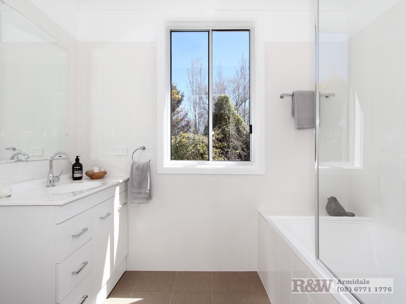 34 Toms Gully Road, Black Mountain, Armidale NSW 2350