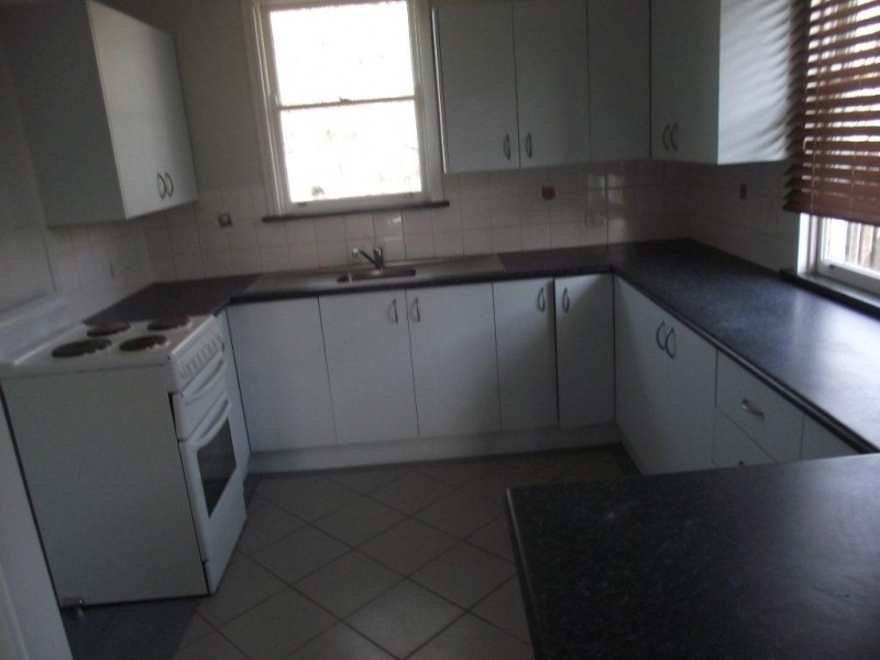 4 Jones Avenue, Armidale NSW 2350