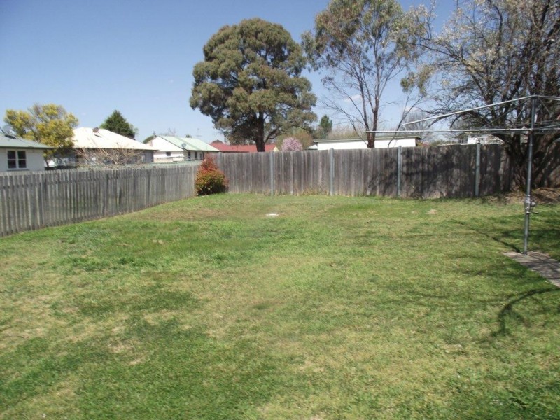 4 Jones Avenue, Armidale NSW 2350