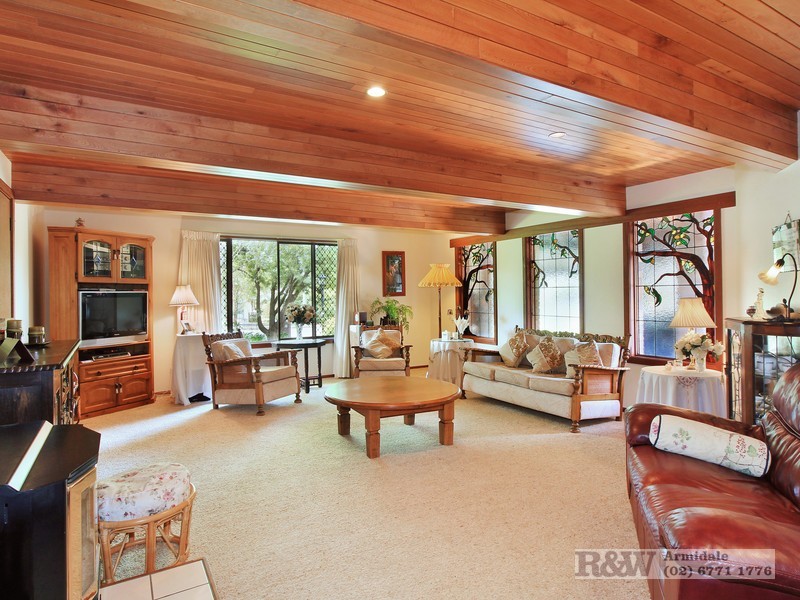 10 Bowman Avenue, Armidale NSW 2350