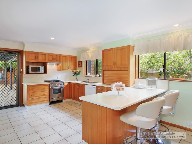 10 Bowman Avenue, Armidale NSW 2350