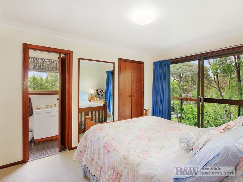 10 Bowman Avenue, Armidale NSW 2350