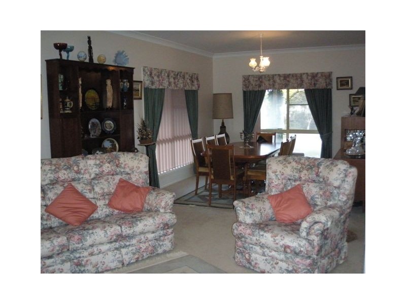 10 Fitzroy Street, Uralla NSW 2358