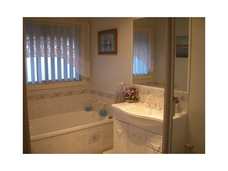 10 Fitzroy Street, Uralla NSW 2358