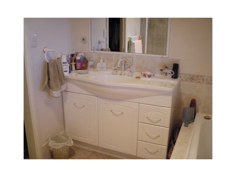 10 Fitzroy Street, Uralla NSW 2358