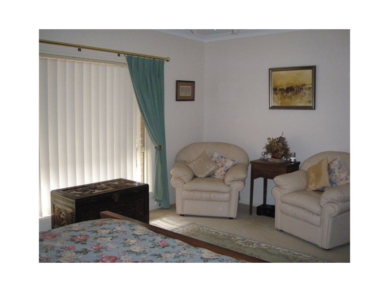 10 Fitzroy Street, Uralla NSW 2358