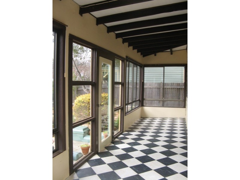 148 Barney Street, Armidale NSW 2350