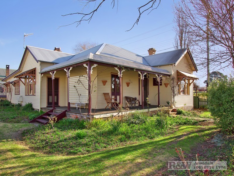 214 Brown Street, Armidale NSW 2350