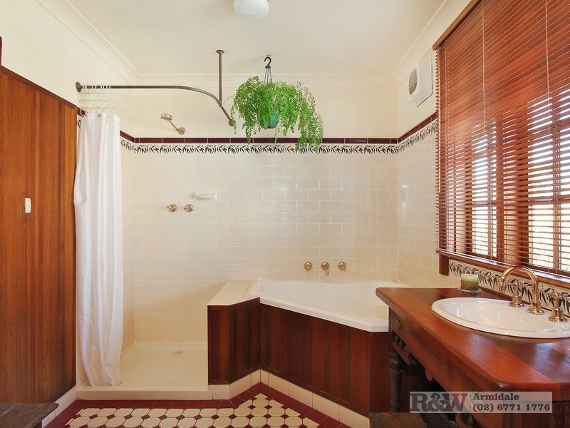 214 Brown Street, Armidale NSW 2350