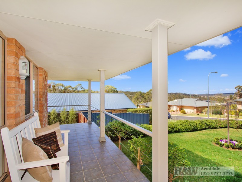 9 McCarthy Crescent, Armidale NSW 2350