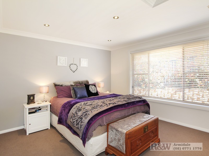 9 McCarthy Crescent, Armidale NSW 2350
