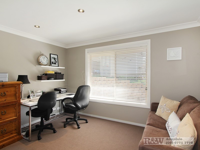 9 McCarthy Crescent, Armidale NSW 2350