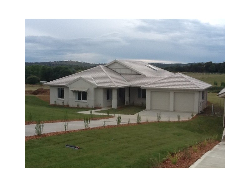 15 Cluny Road, Armidale NSW 2350