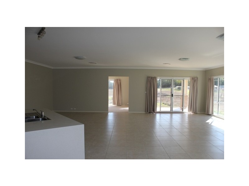 15 Cluny Road, Armidale NSW 2350