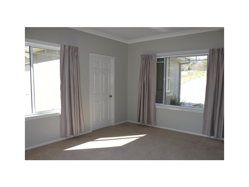 15 Cluny Road, Armidale NSW 2350