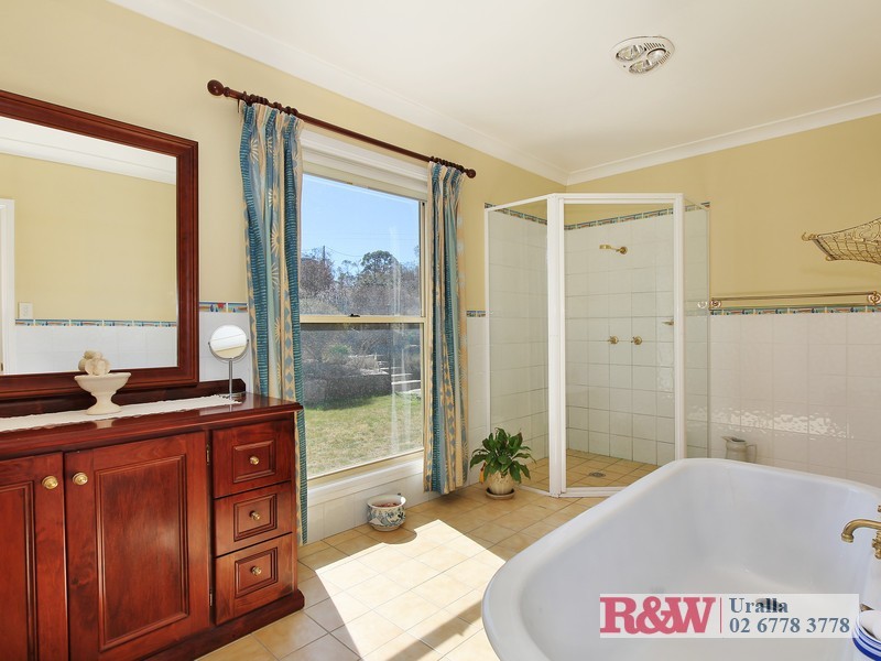 34 Panhandle Road, Uralla NSW 2358