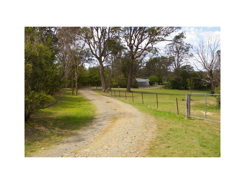 60 Devoncourt Road, Uralla NSW 2358