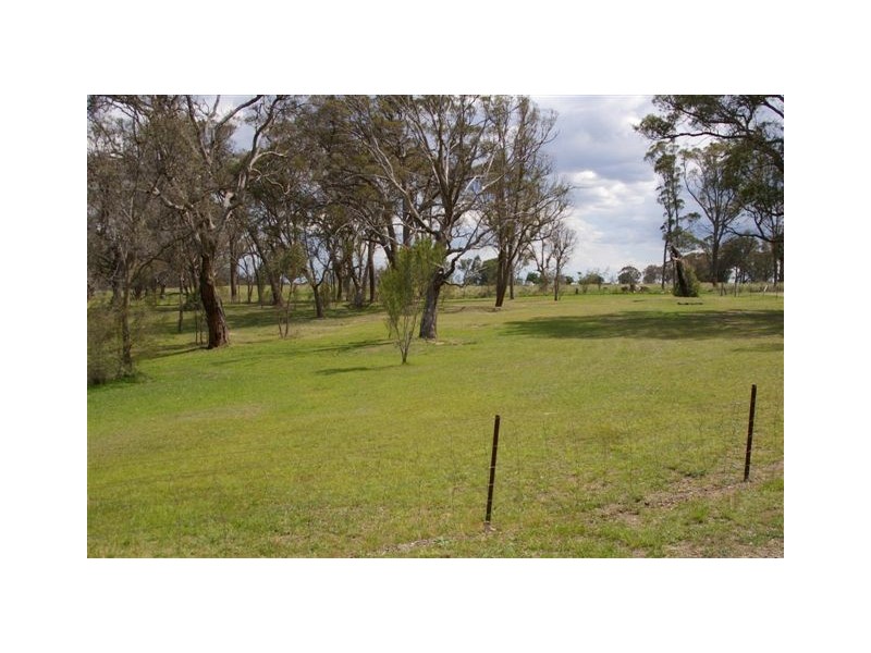 60 Devoncourt Road, Uralla NSW 2358