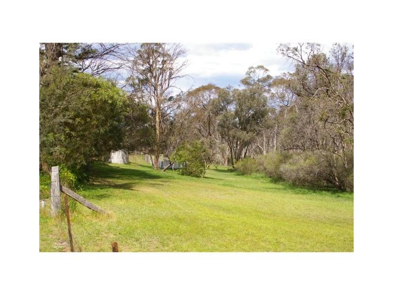 60 Devoncourt Road, Uralla NSW 2358