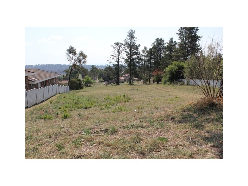 14 Nathaniel Pidgeon Drive, Armidale NSW 2350