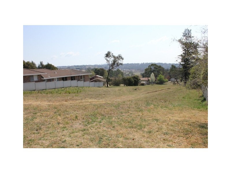 14 Nathaniel Pidgeon Drive, Armidale NSW 2350