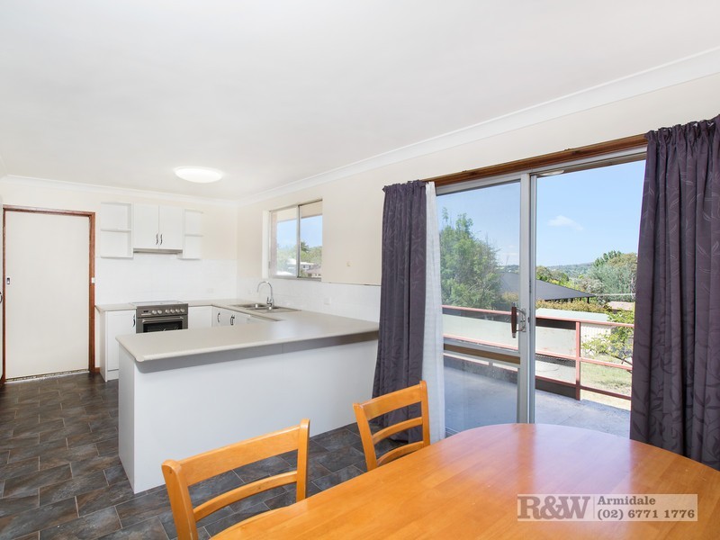 208 Erskine Street, Armidale NSW 2350