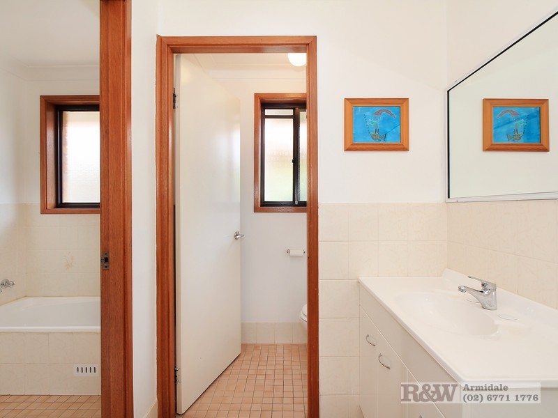 19 Centennial Close, Armidale NSW 2350