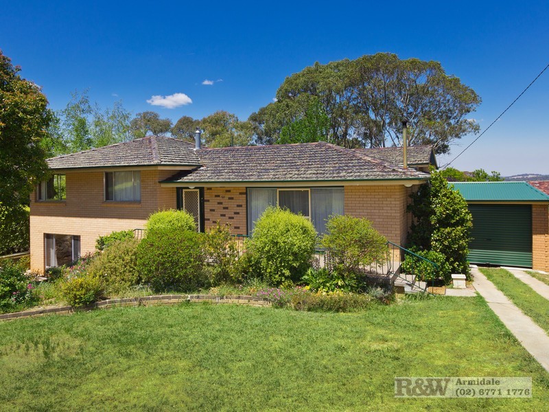 22 Campion Parade, Armidale NSW 2350
