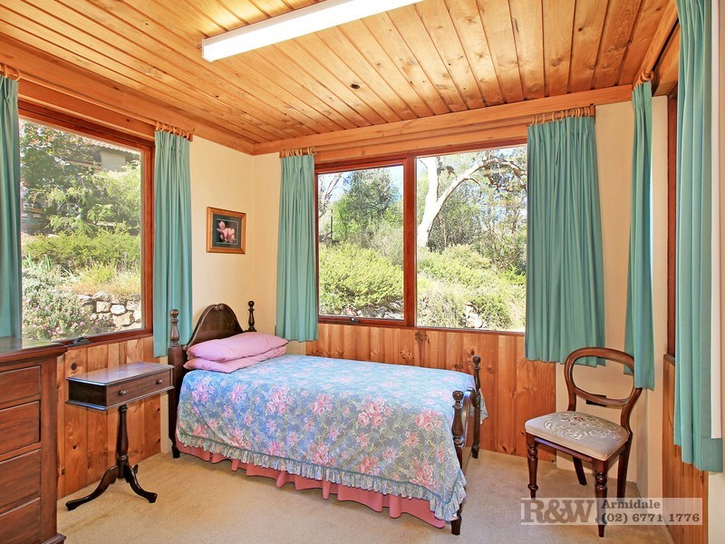 33 Box Hill Drive, Armidale NSW 2350