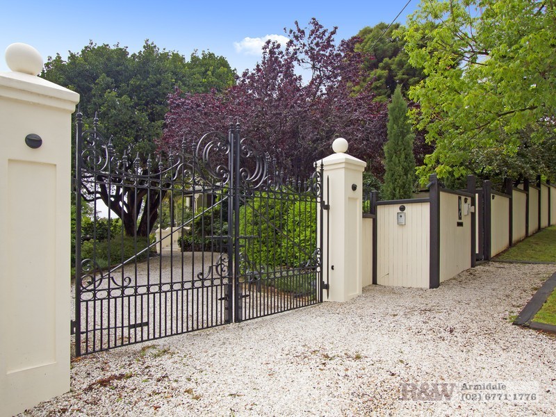 145 Mossman Street, Armidale NSW 2350