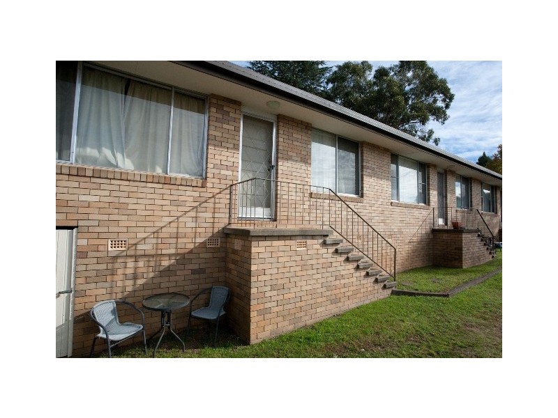 2/12 College Avenue, Armidale NSW 2350