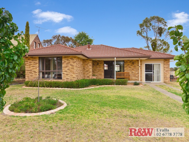32 Dumaresq Street, Uralla NSW 2358