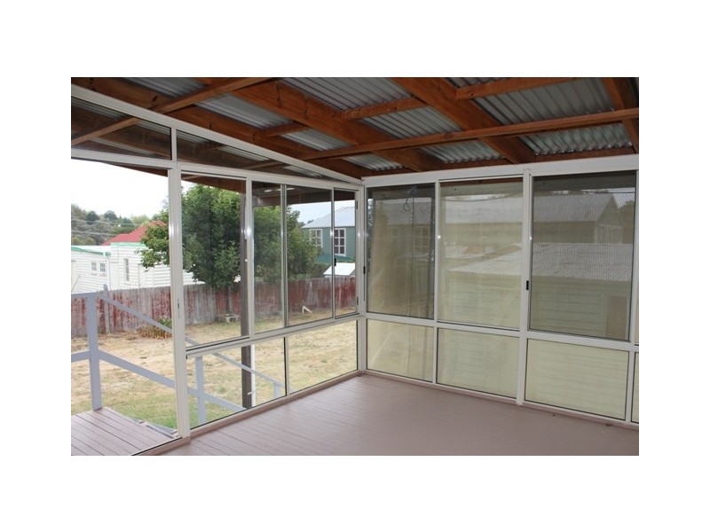 41 Maitland Street, Uralla NSW 2358