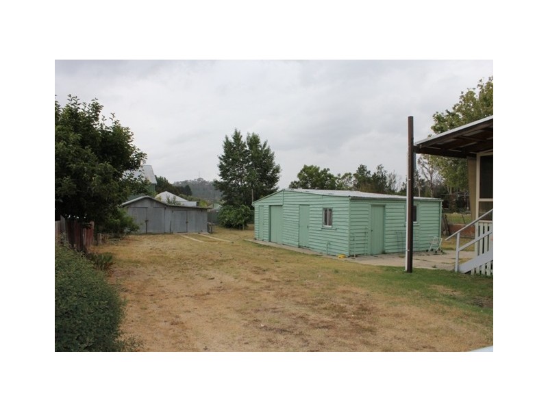 41 Maitland Street, Uralla NSW 2358