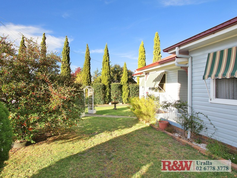 122 Bridge Street, Uralla NSW 2358