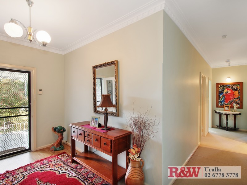122 Bridge Street, Uralla NSW 2358