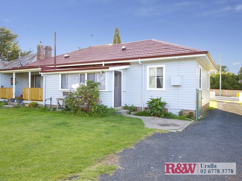 122 Bridge Street, Uralla NSW 2358