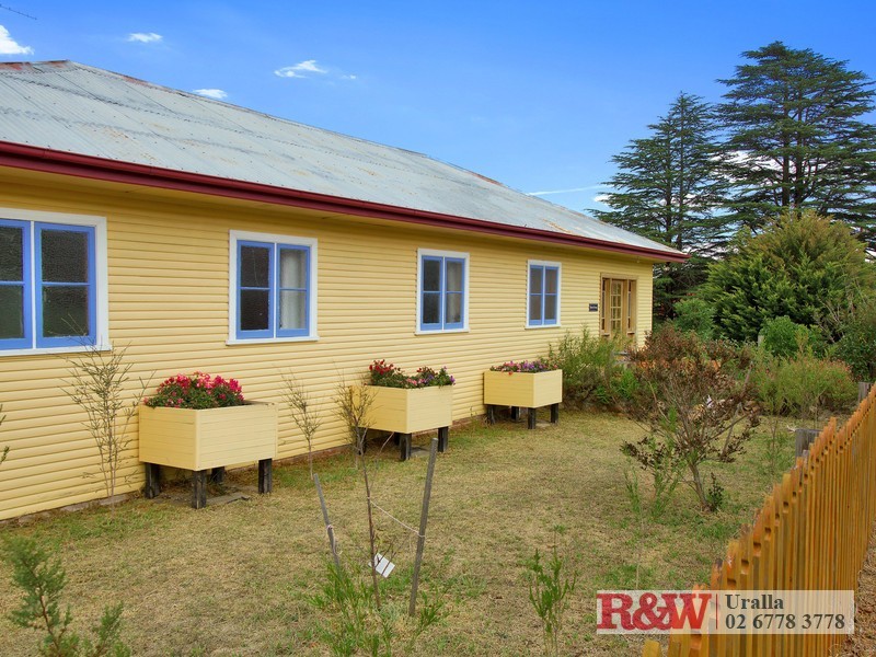 26-28 Bridge Street, Uralla NSW 2358