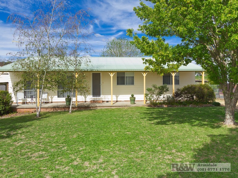 61 Gostwyck Street, Uralla NSW 2358