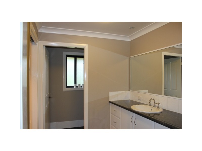 2A Dumaresq Street, Uralla NSW 2358