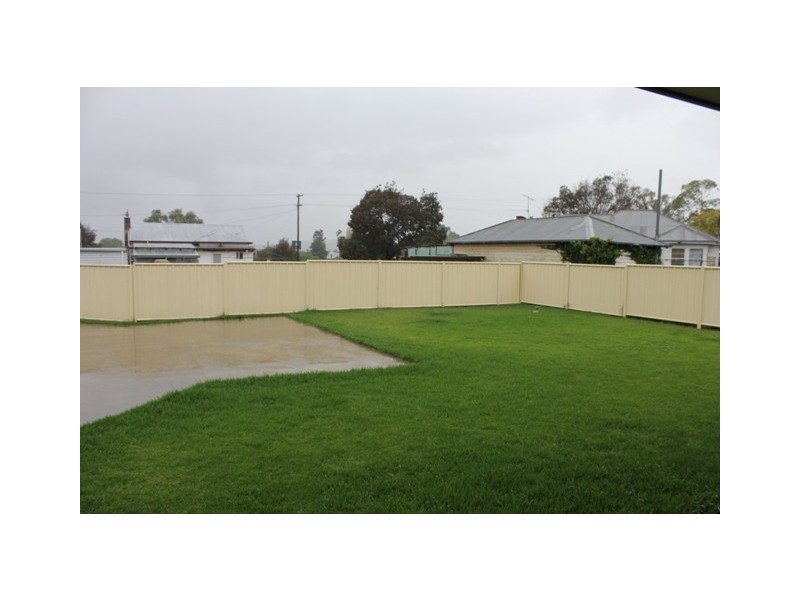 2A Dumaresq Street, Uralla NSW 2358