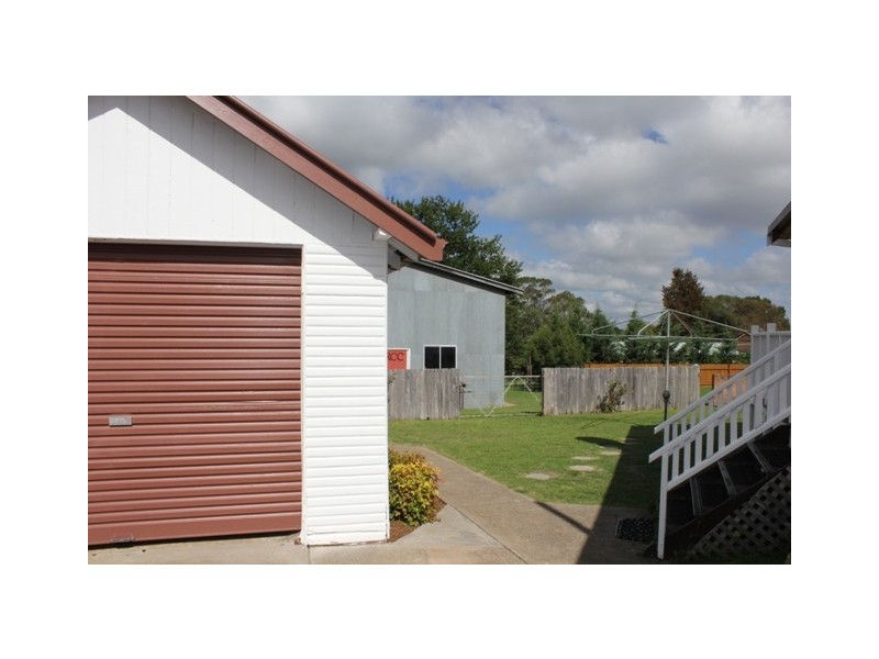 16 King Street, Uralla NSW 2358